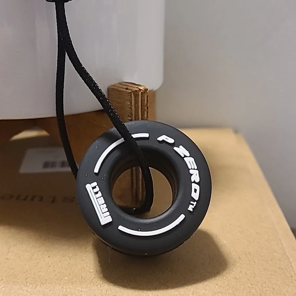 Unbranded Tire Swing Keychain White Trim/Black Tire Unisex NWOT‎ Auto Office Fun